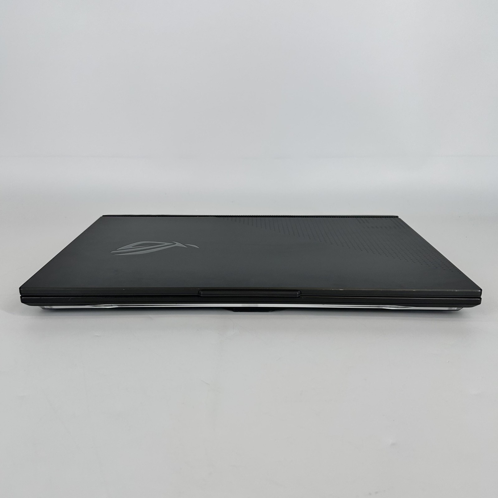 Asus ROG Strix G17 G713 17.3 FHD 2.5 GHz Ryzen 9 7945HX 16GB 1TB SSD RTX 4070