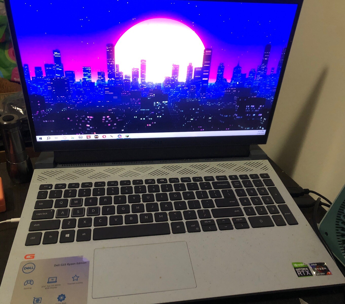 Dell G15-5515 Gaming Laptop 15.6″ FHD Ryzen 7-5800H 16GB 1TBM2 RTX3060 Prestine!