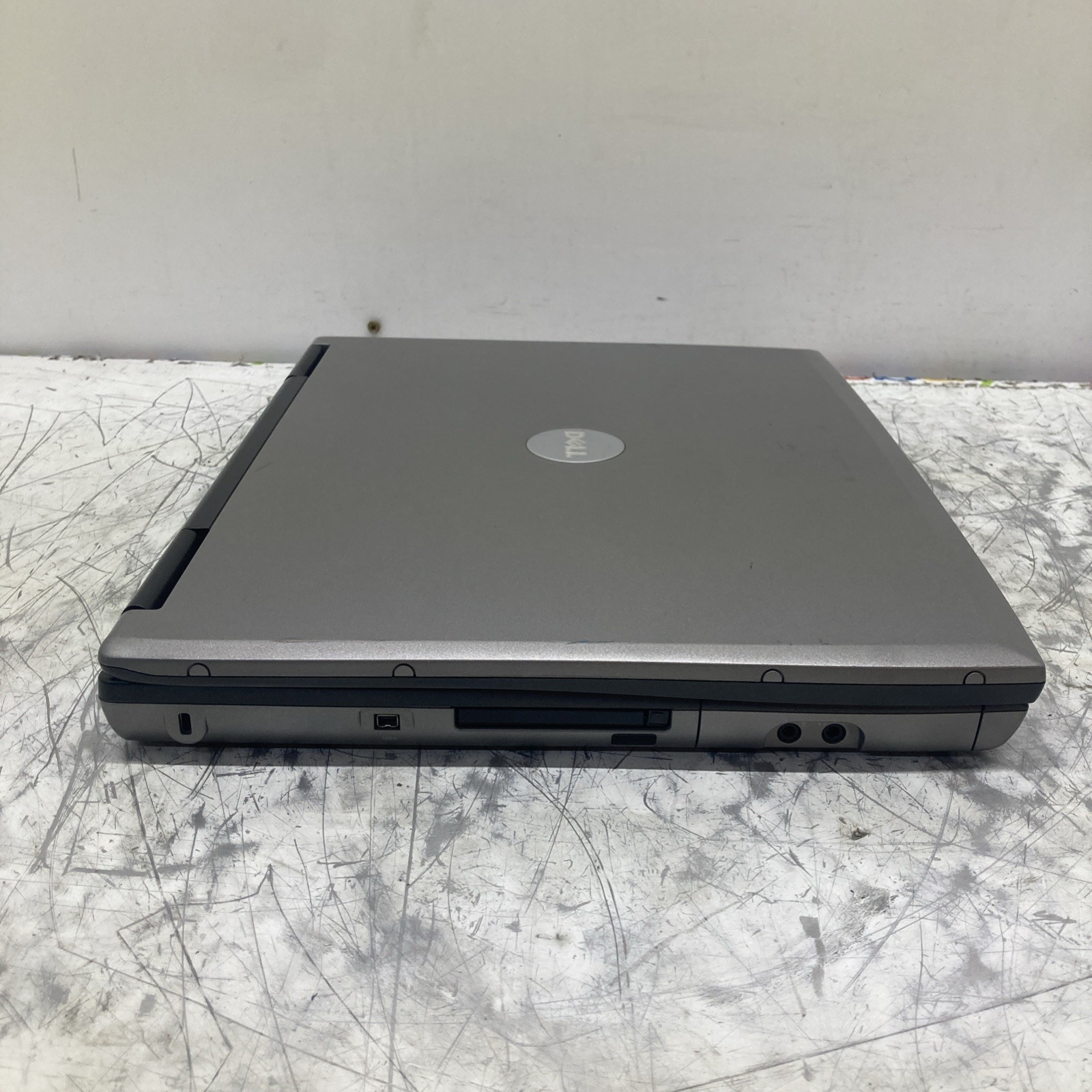 Dell Latitue D520 Intel Core Duo 1.66 GHz 1GB RAM NO HDD/OS Boot to BIOS