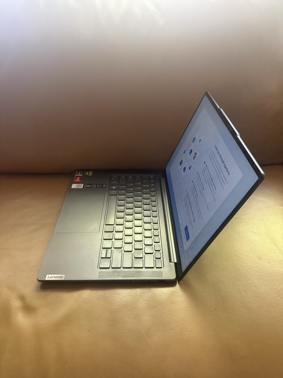 Lenovo Slim Pro 7 14″ Laptop R7 7735HS/16GB/RTX 3050 6G/SSD512GB/2.5K/Touch/90Hz
