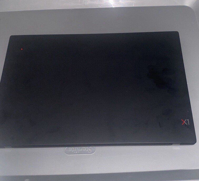 Lenovo ThinkPad X1 Carbon – 7th Gen (Black)