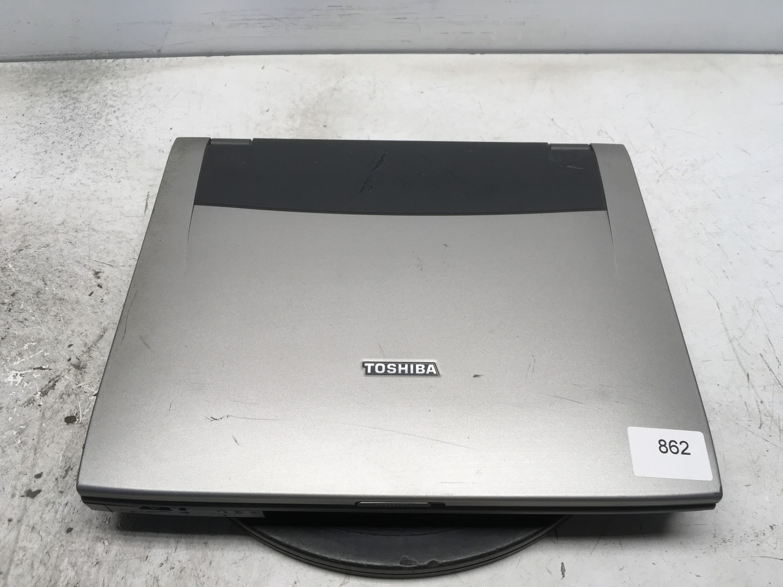 Toshiba Tecra 8100 Intel Pentium III 600MHz 196 MB NO HDD No Batt