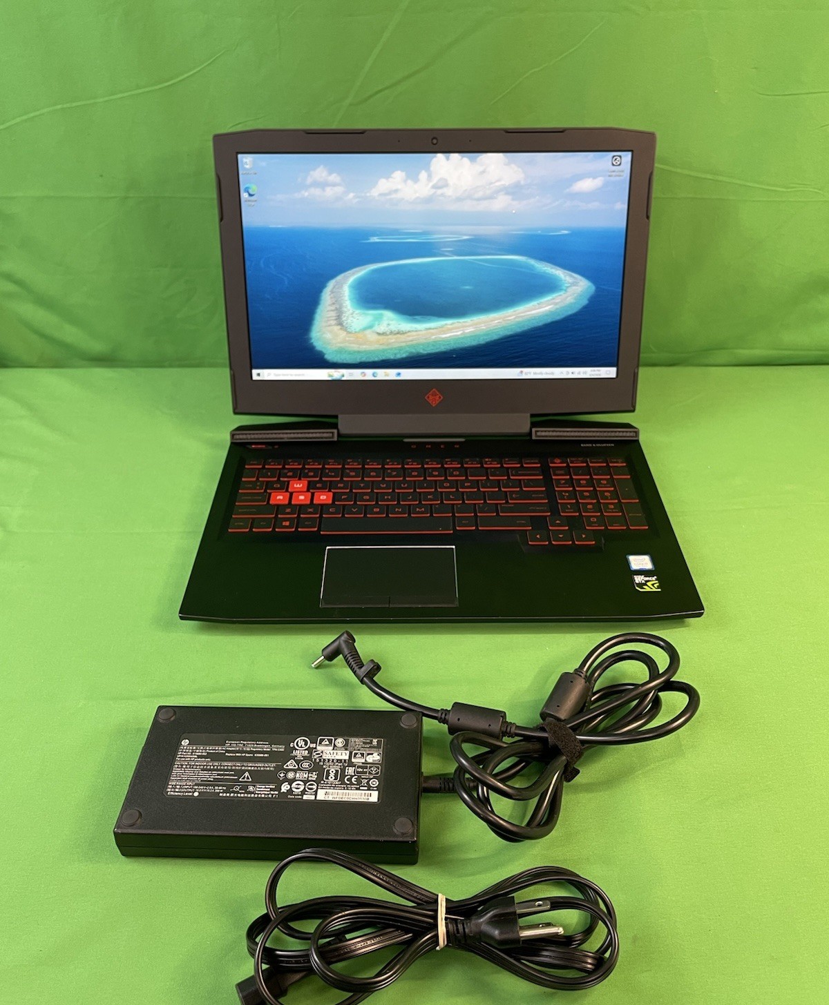 HP Omen Gaming Laptop Intel i7-7700HQ, GTX 1050 4GB, 8GB Ram, 512GB SSD, Win 10