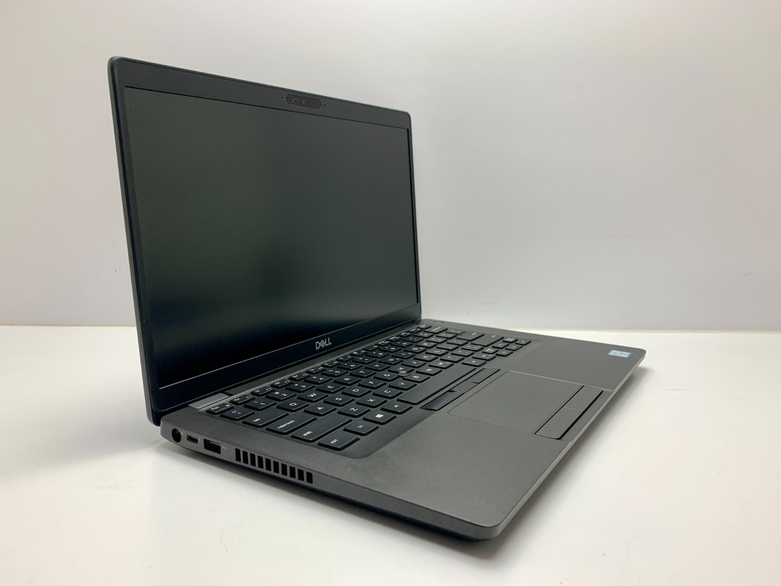 Dell Latitude 5401 | i5-9400H | 8GB RAM | 256GB NVMe | LINUX | LOW BATTERY