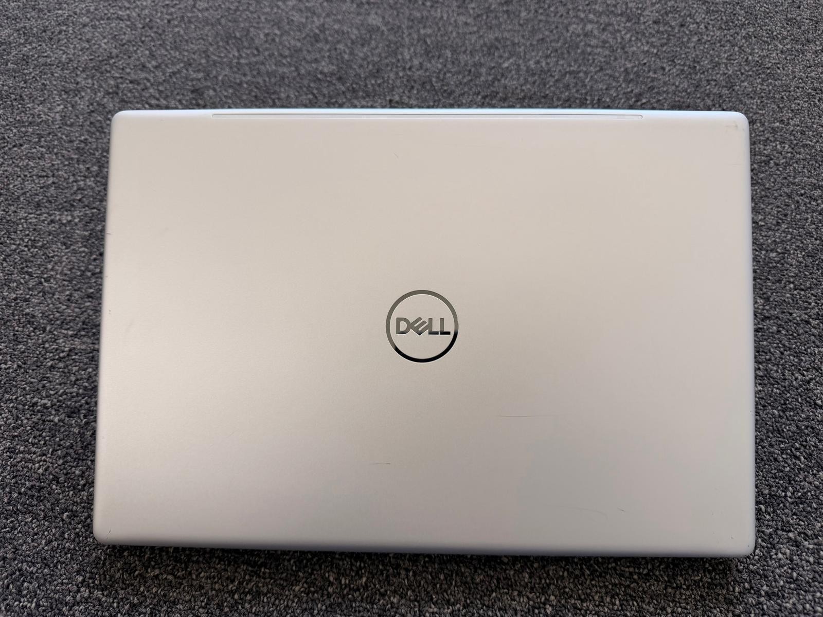 Dell Inspiron 15 7000 Intel core i7-7500U CPU 2.70Ghz 8GB 256GB SSD Win11Pro