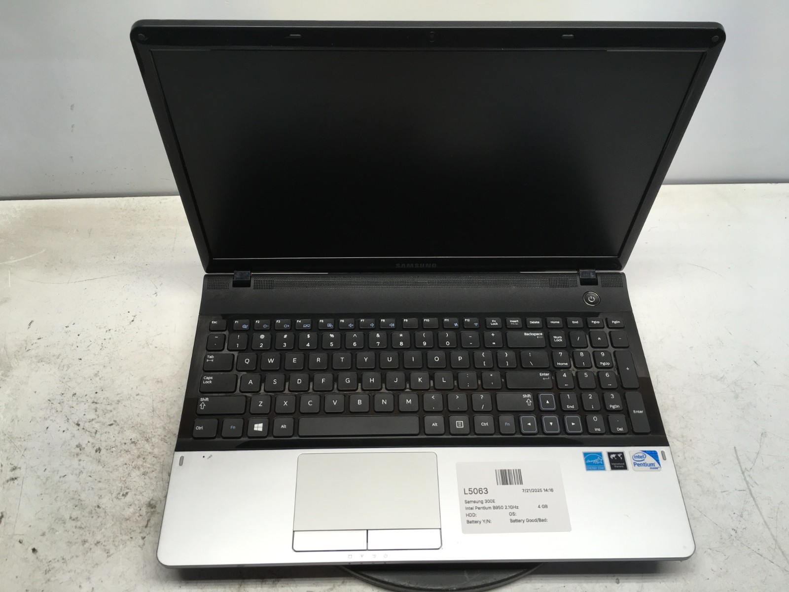 Samsung 300E Intel Pentium B950 2.1GHz 4 GB NO HDD