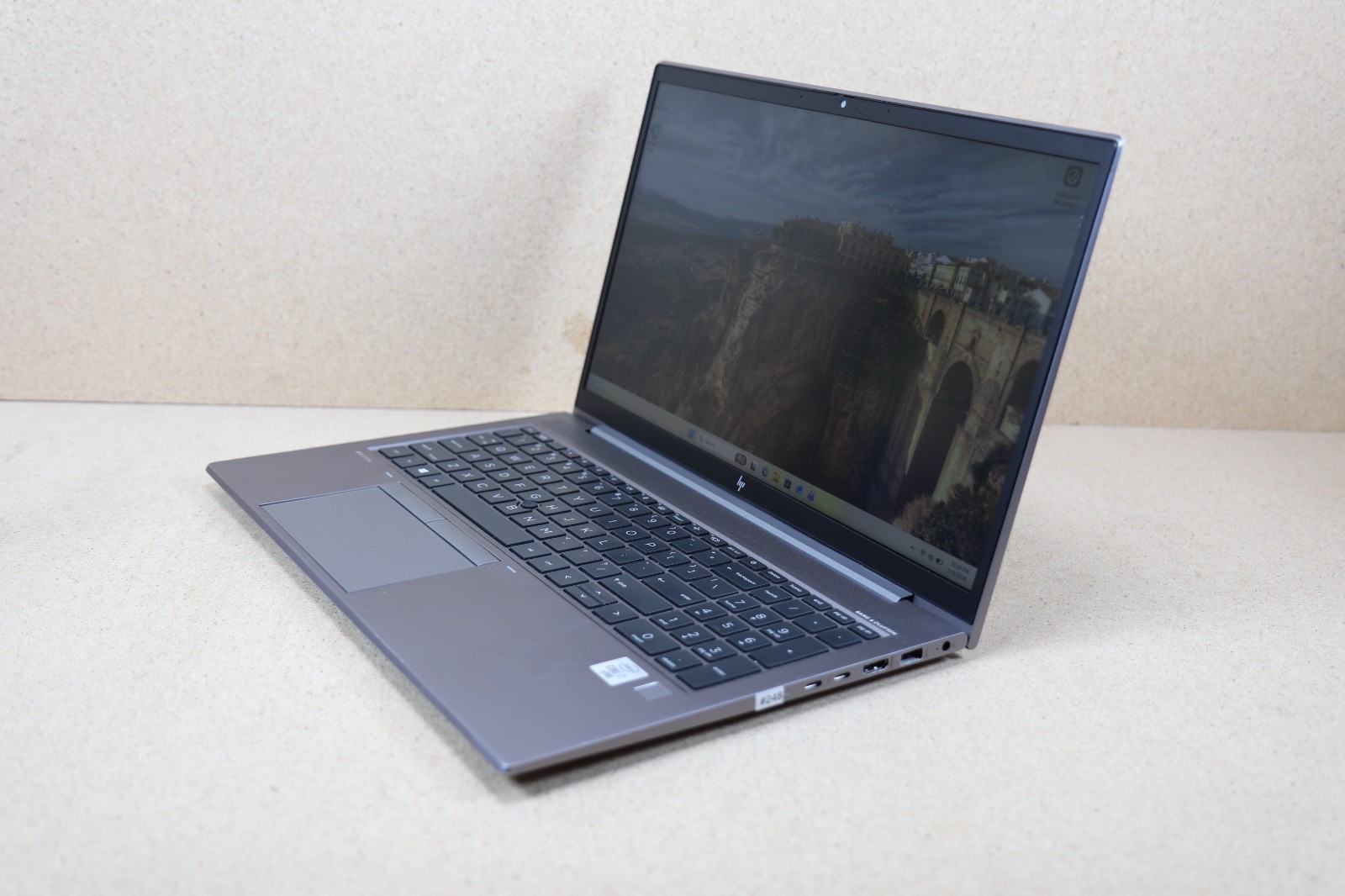 HP ZBook Firefly 15 G7 / i7-10610U / 16GB / 512GB (248)