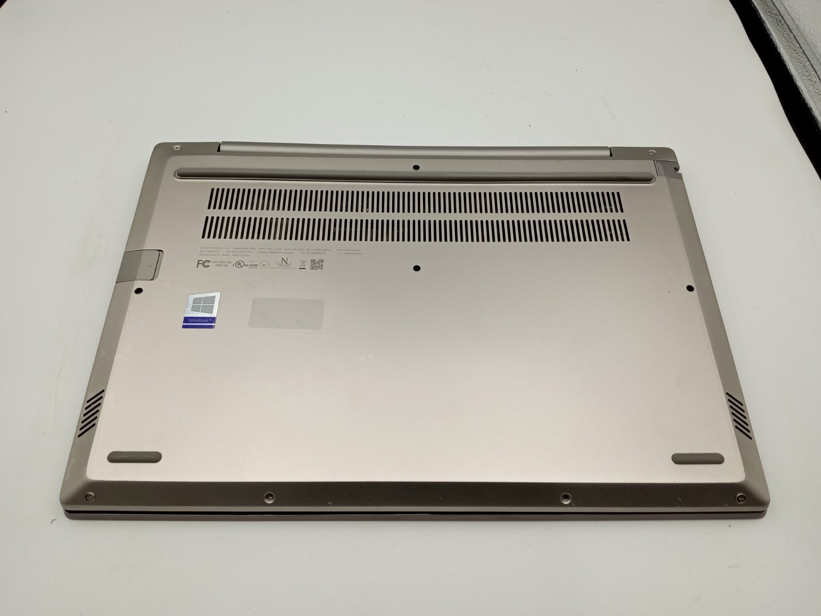 Lenovo ThinkBook 14-IIL 14″ Laptop i5-1035G1 4GB 128GB SSD Windows 11 – READ -RR