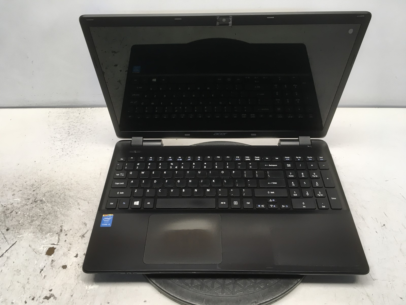 Acer Aspire E5-571P-55TL Intel Core i5-4210U 1.7GHz 4 GB NO HDD No Batt