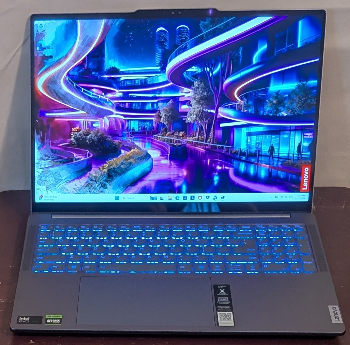 Lenovo Yoga Pro 9i 16″ 3.2K 165Hz (Core Ultra 9 185H, 32GB/1TB SSD, RTX 4050)