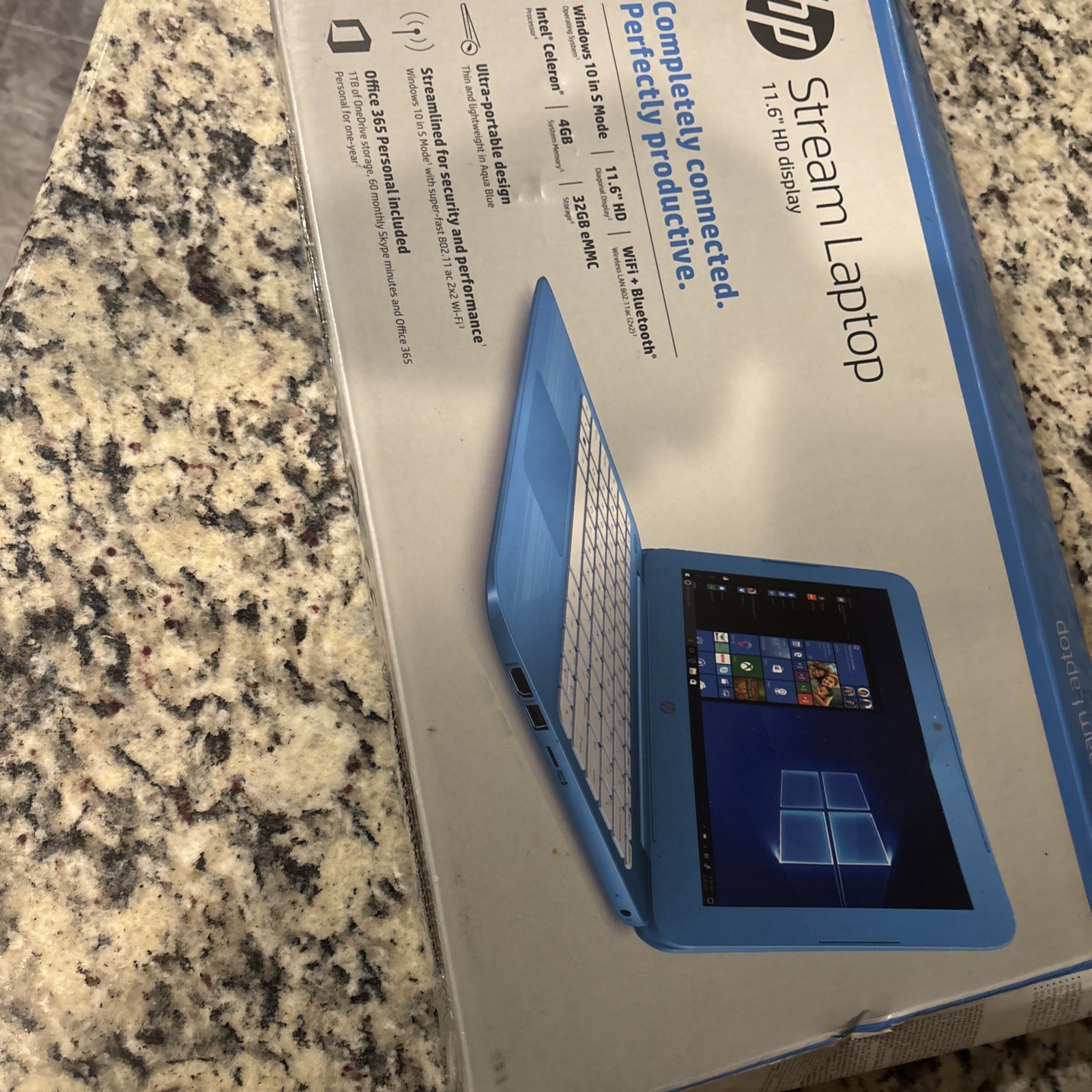 HP Stream Laptop Blue 11.6” ATL8622BE 4GB RAM Notebook UNTESTED FS