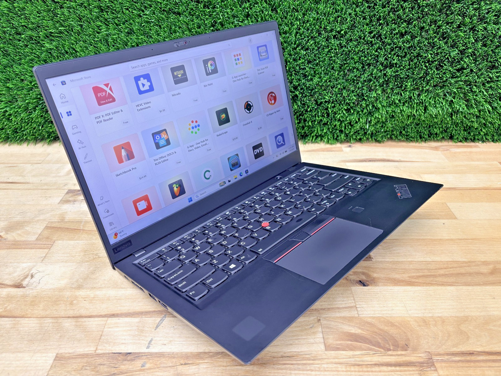 Lenovo ThinkPad X1 Carbon Gen 6 Intel i7-8th Gen 16GB RAM 256GB SSD Win 11 Pro*