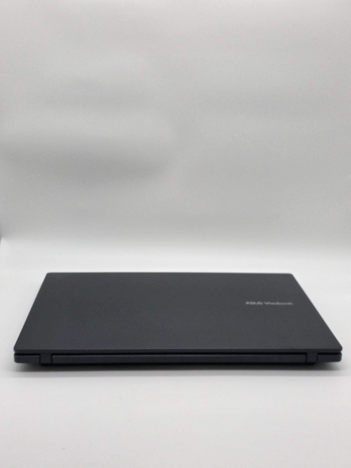 Asus VivoBook 16 Ryzen AI 5 16GB RAM 512GB SSD 15.6″ Laptop Used