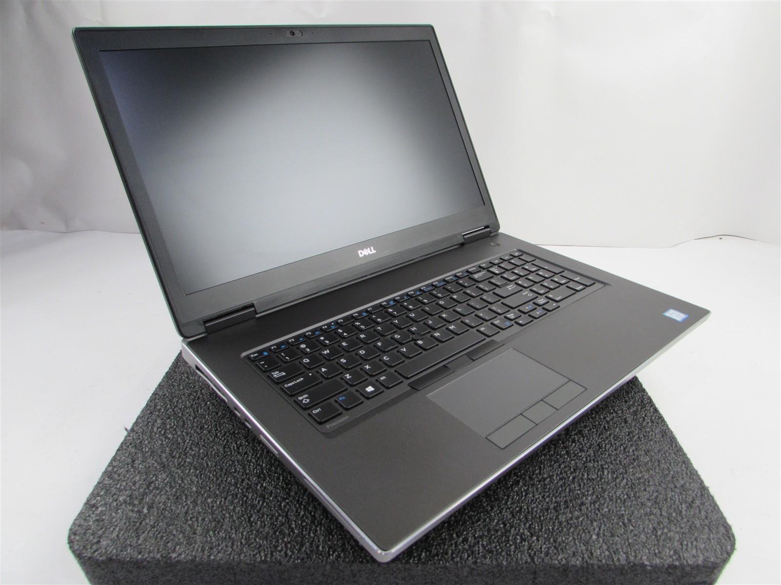 DELL PRECISION 7740 17.3″ I7-9750H NO SSD 64GB RAM NVIDIA RTX 4000 NO O.S/BATT