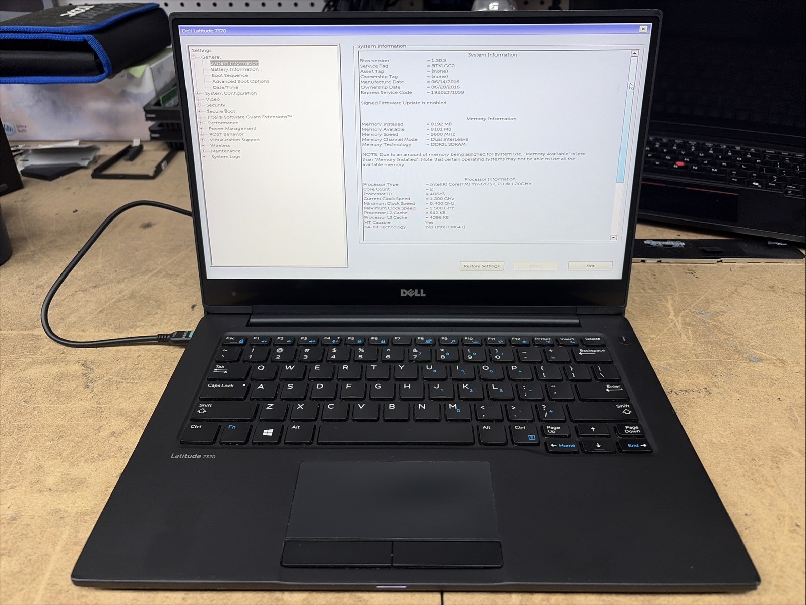 Dell Latitude 7370 13.3″ QHD+ m7-6Y75 8GB RAM No OS/SSD