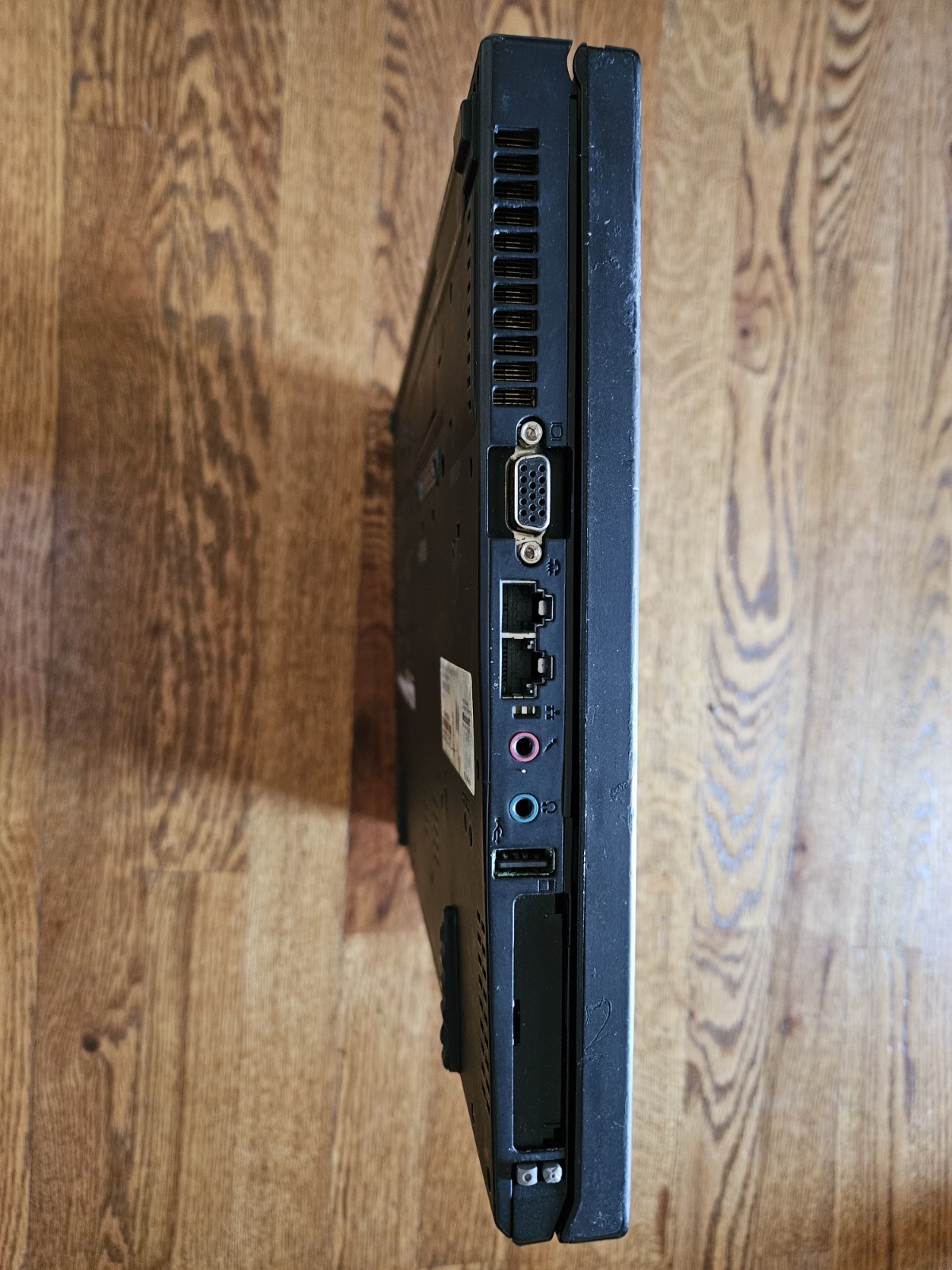 Lenovo ThinkPad T61p Laptop No boot For parts