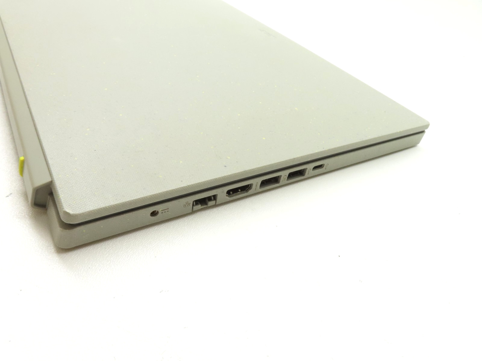 Acer Aspire Vero AV15-51-7617 15.6” Intel i7-1195G7 2.9GHz 16GB RAM 512GB SSD