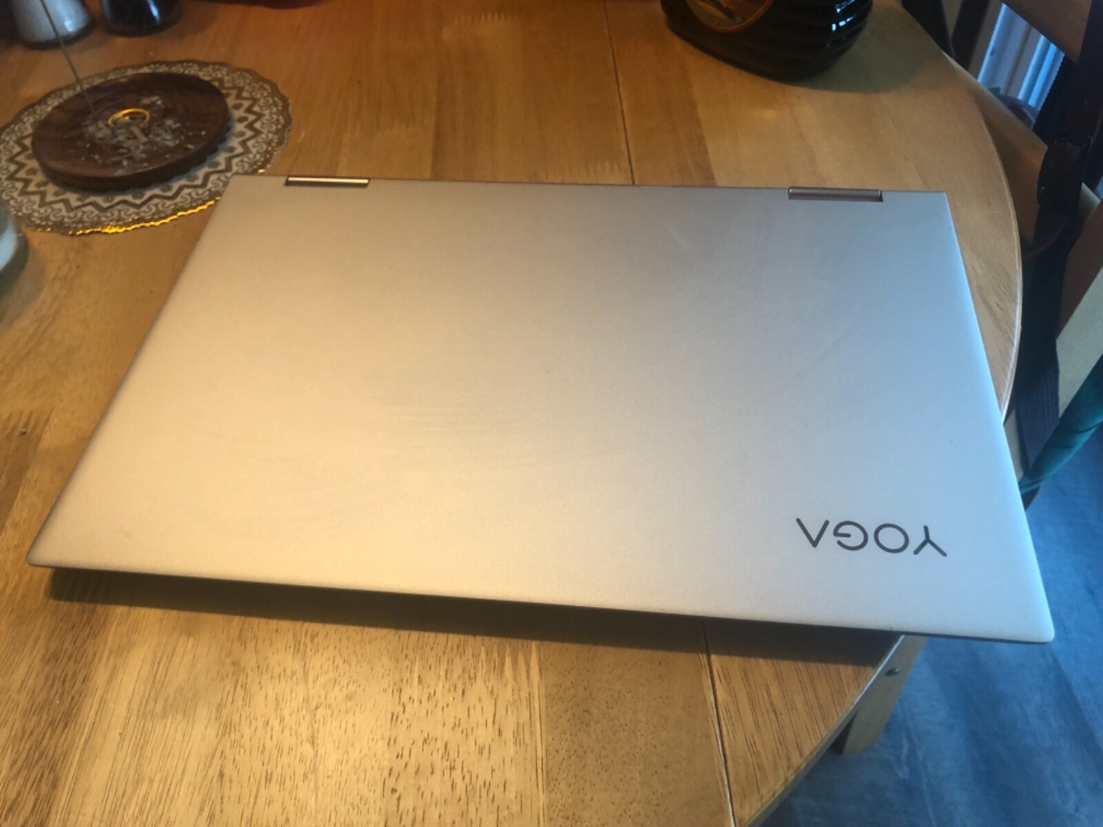 Lenovo Yoga C7400 14″ 256 GB SSD Intel Core i5 1.6 GHz 8 GB RAM Touch-Screen…