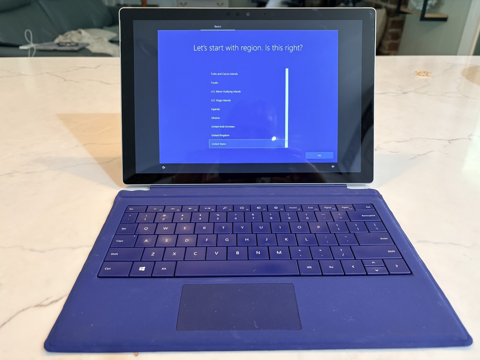 Surface Pro 3 / i5-7300U / 8 GB / 256 GB. Clean Install and Great Shape.