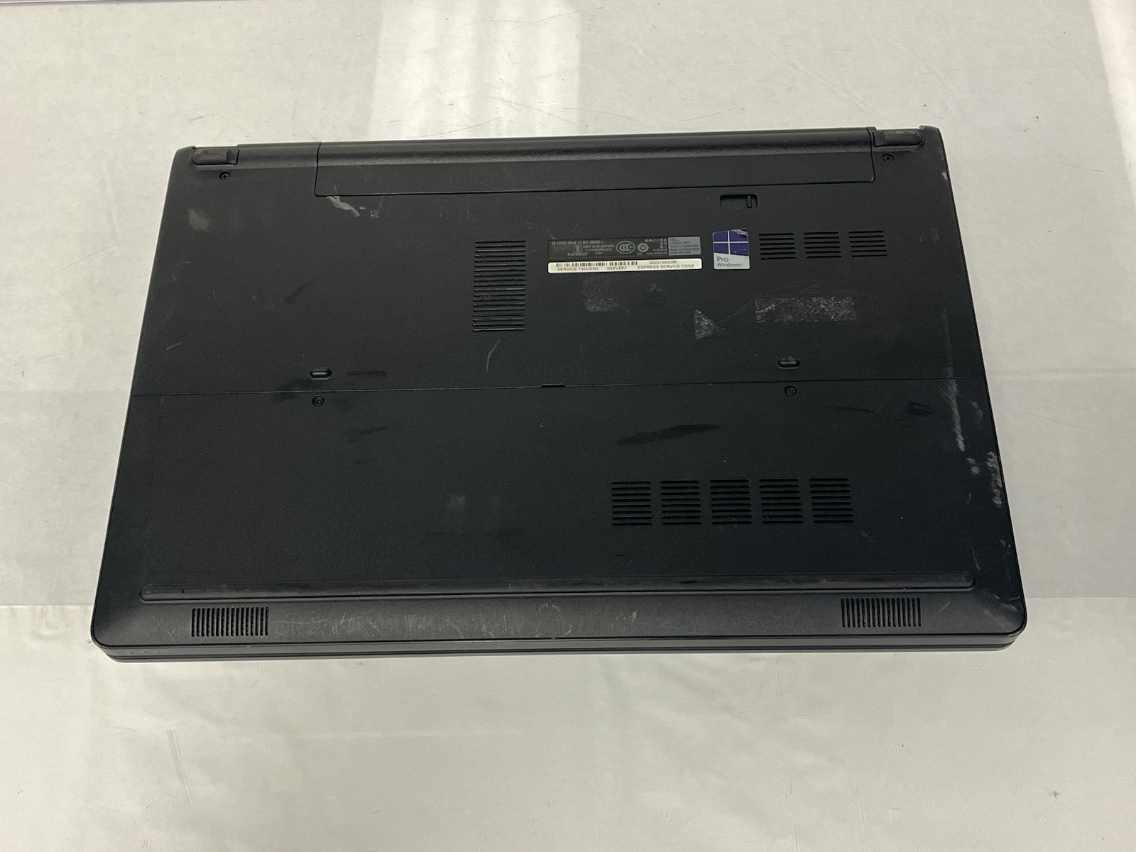 Dell Latitude 3570 Intel Core i7-6500U 2.50Ghz 8GB Ram 500GB HDD NO OS