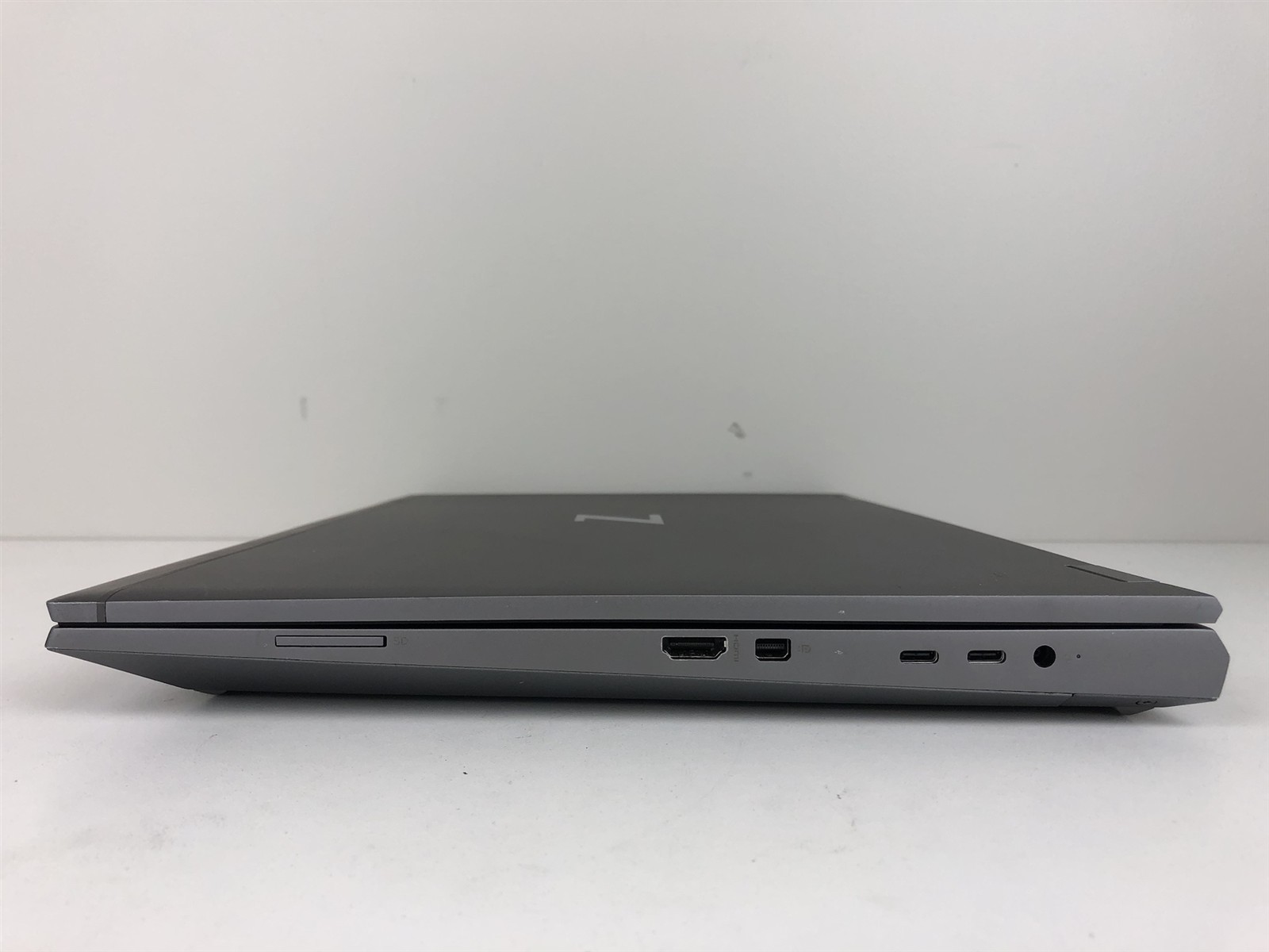 HP ZBook Fury 17 G8: Intel Xeon W-11955M 2.6GHz – 64GB – 2TB – RTX A5000 Mobile