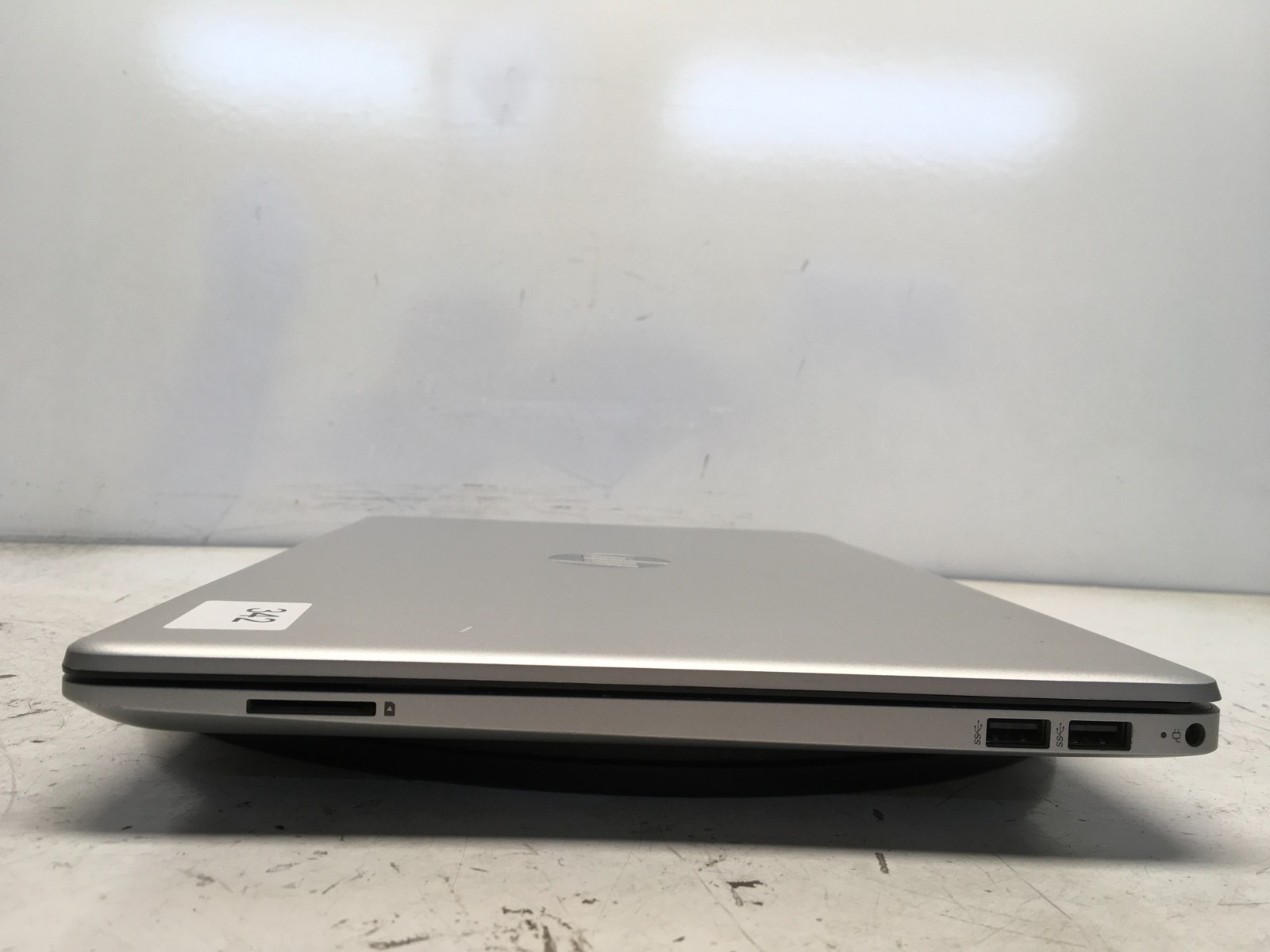 HP 15-DW0037WM Intel i3-8145U 2.1GHz 4 GB NO HDD