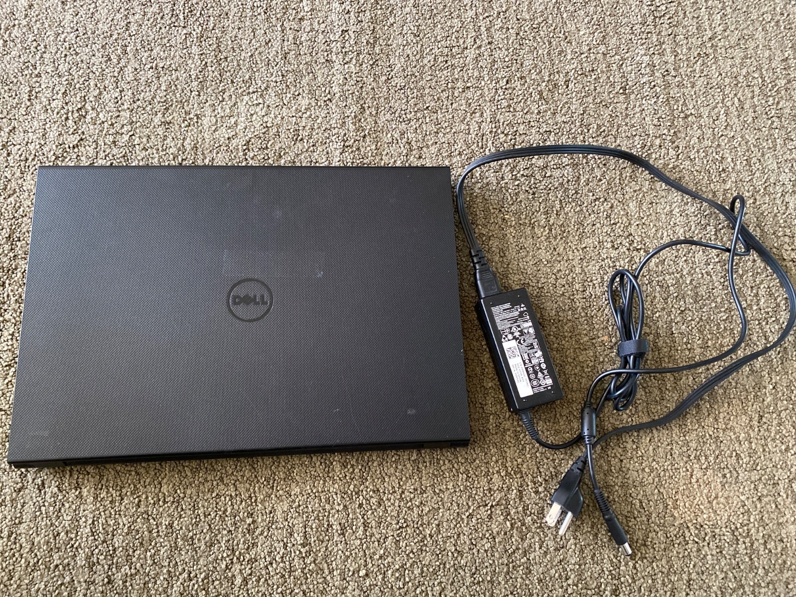 Dell Inspiron 15″ (500GB HDD, AMD A6, 4GB RAM) Ubuntu preinstalled
