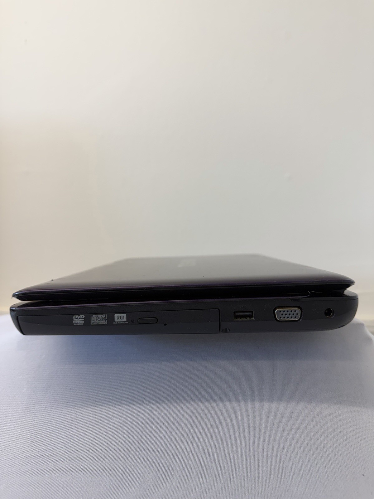 Toshiba Satellite L645D-S4040 Laptop – Good Screen – AMD Athlon II P320-Read Des