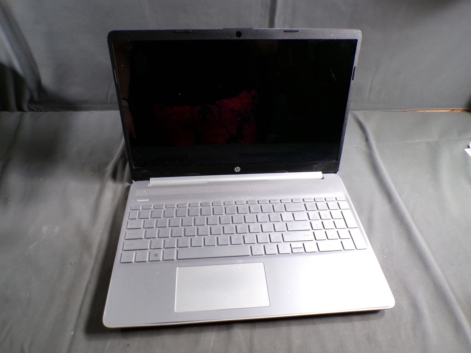 HP LAPTOP i5-1035G1 INTEL CORE i5-1035G1 8GB RAM **NO HD/ NO CADDIE/ NO OS