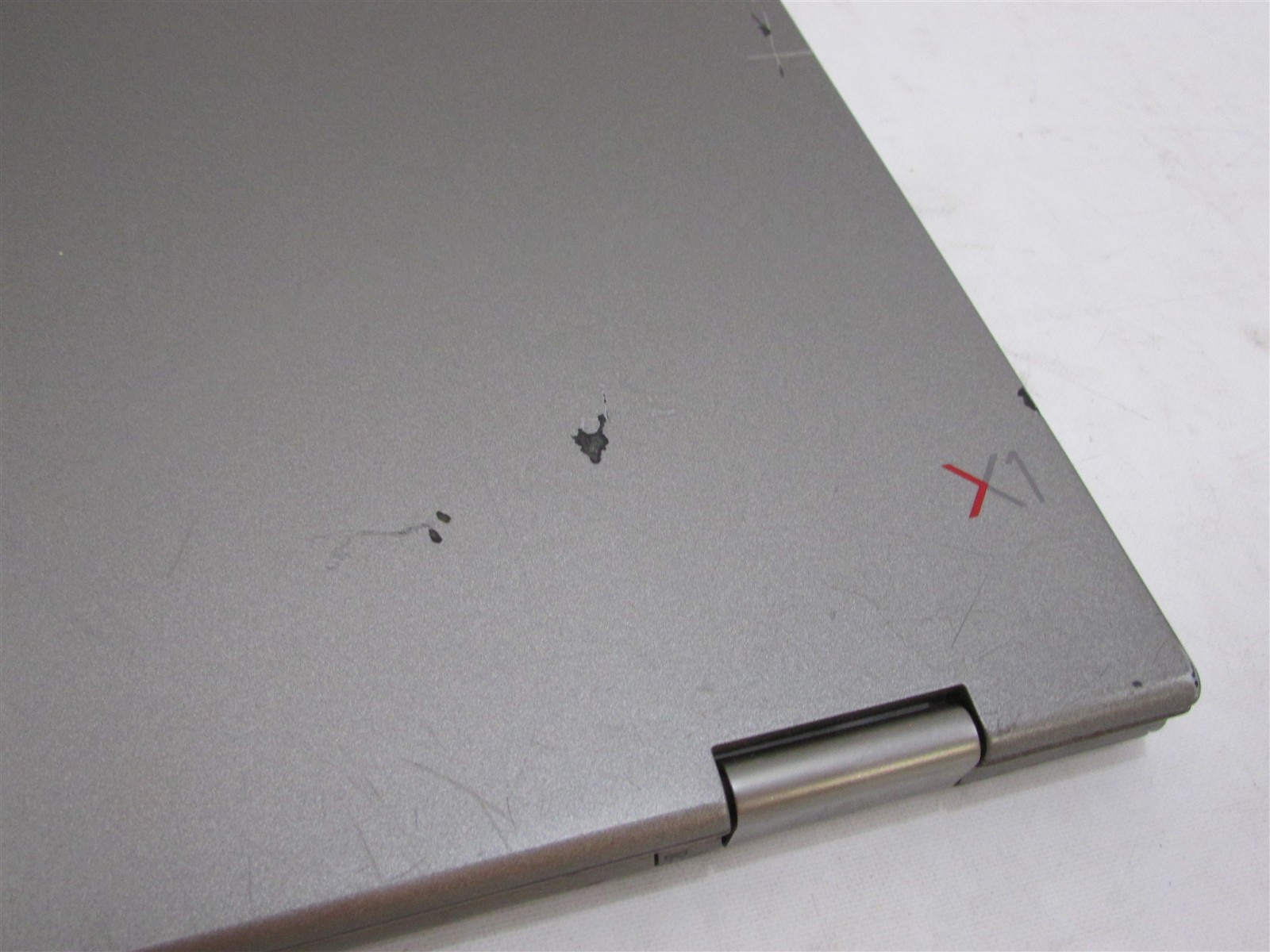 Lenovo Thinkpad X1 Yoga i7-8650U 1.9GHz 16GB RAM 256GB NVME 14″ W11 Pro COSM DMG