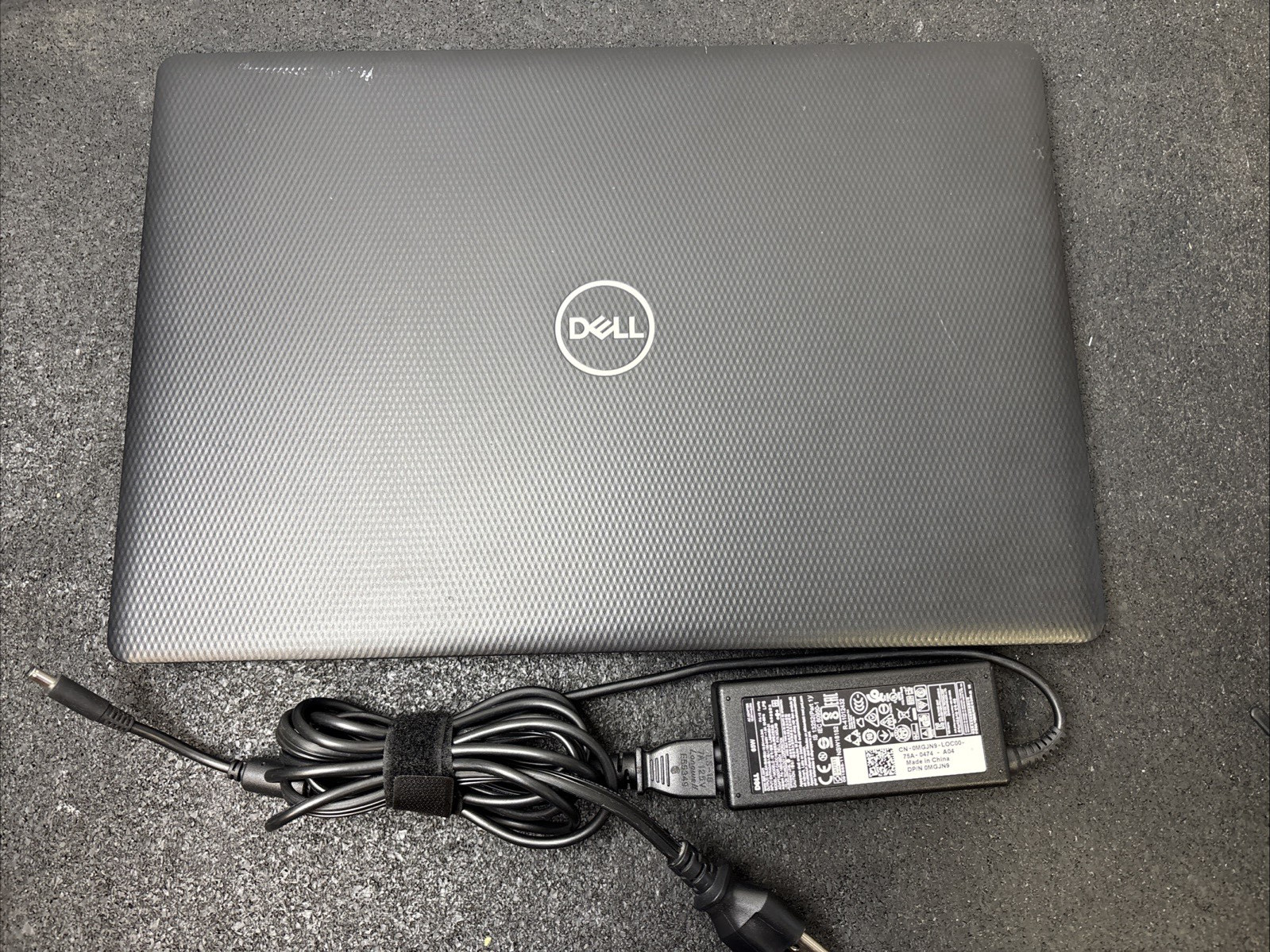 Dell Inspiron 3584 |15.4″| i3-7020U | 4GB Ram | 128GB SSD | WIN 11