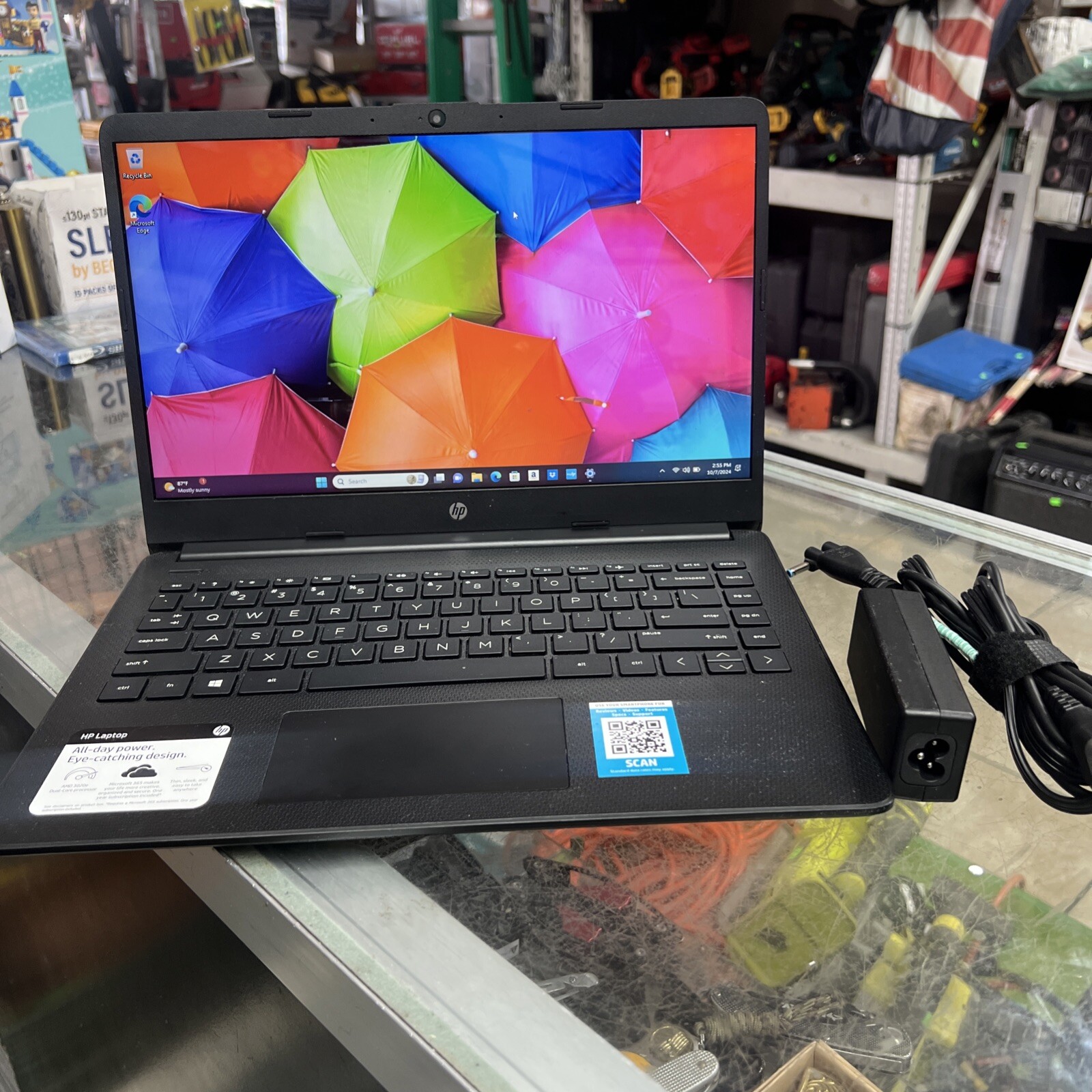 HP 14-fq0050nr 14″ (64GB, AMD 3020E, 2.60 GHz, 4GB) Laptop Touchscreen – Black
