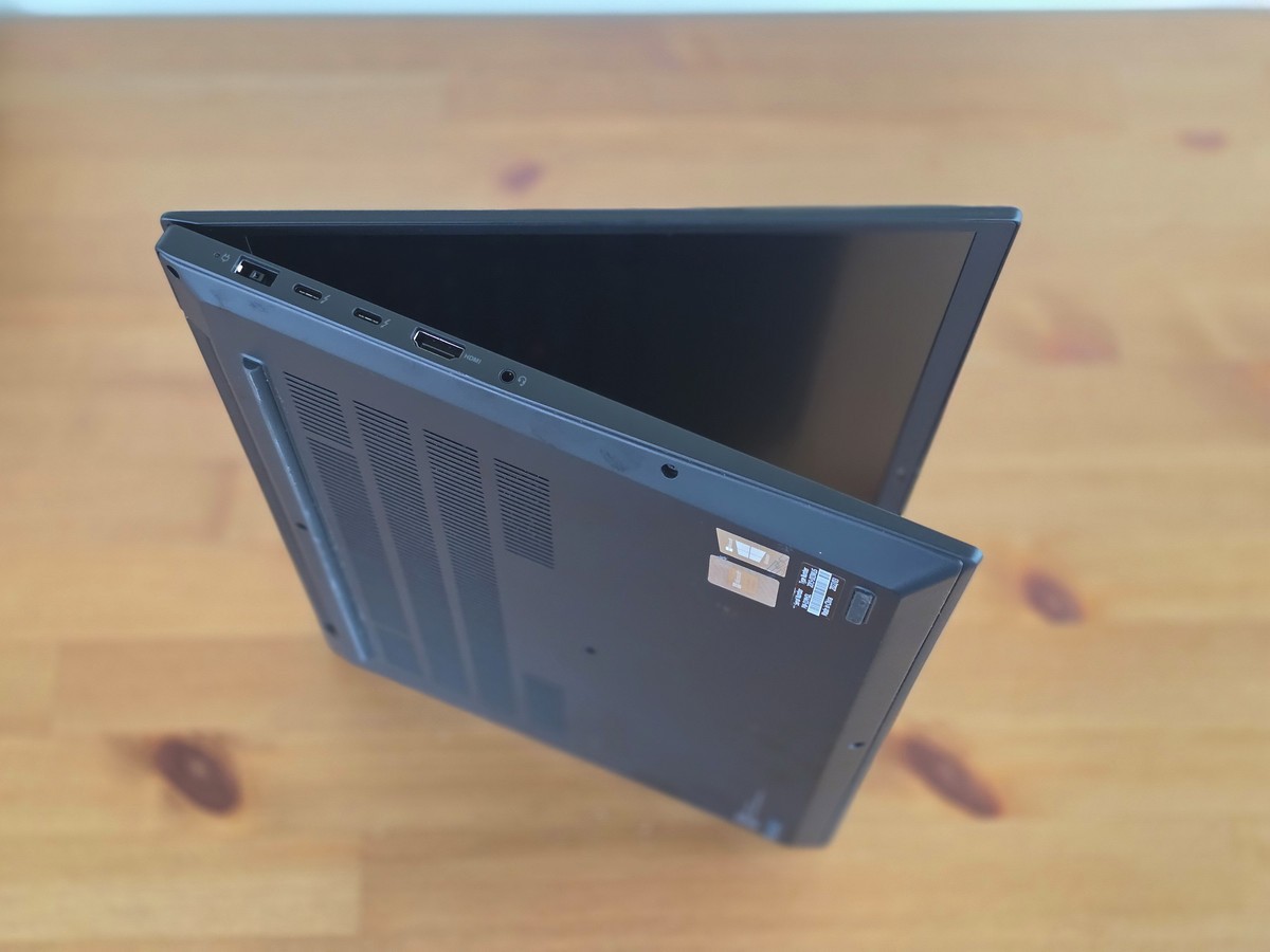 Lenovo ThinkPad P1 Gen 4 i7-11800H 16 2560×1600 16GB 512GB SSD NVIDIA RTX A2000