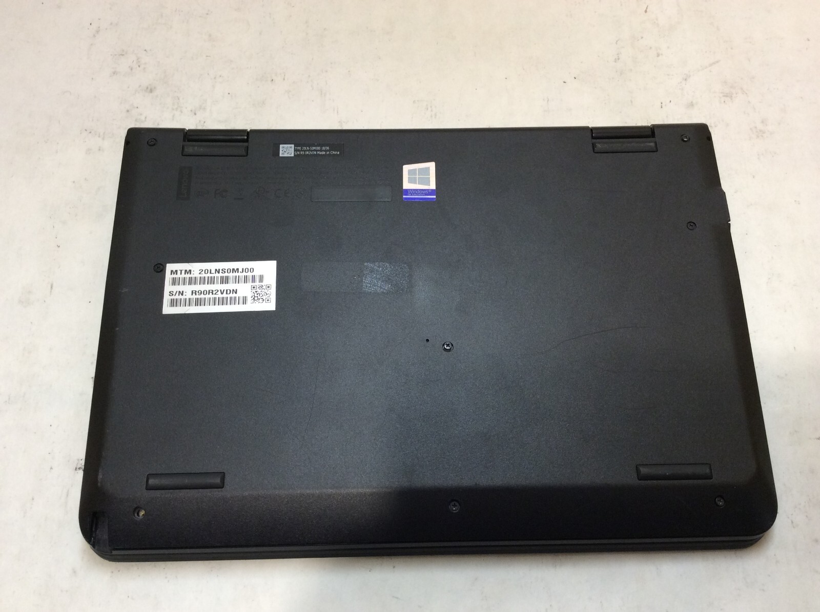 Lenovo ThinkPad Yoga 11e Laptop 11″ Intel Core m3 7th Gen WON’T BOOT -PP