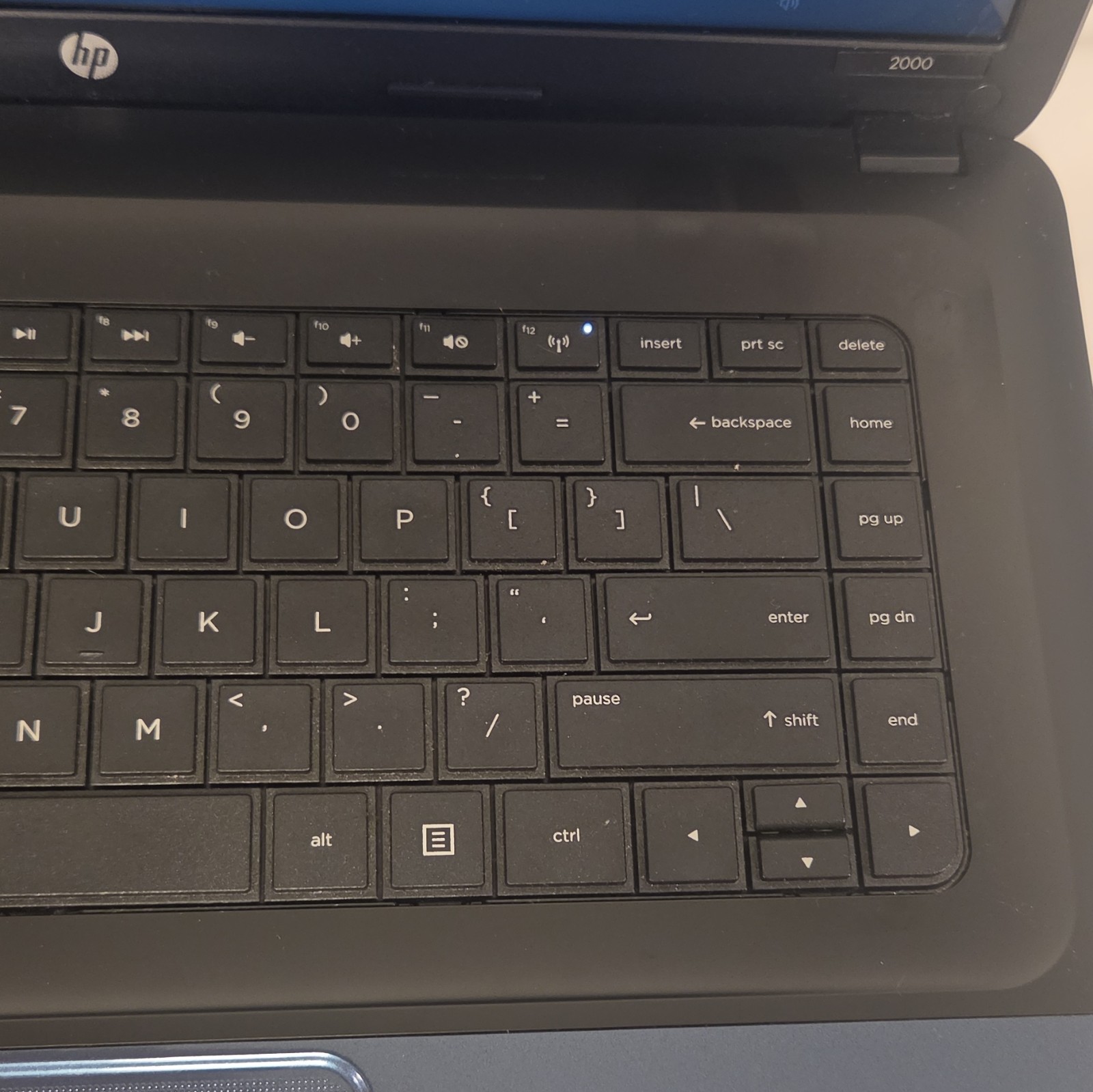 HP HP 2000 15.6″ Laptop Intel Core i3 2.40GHz 4GB RAM 320GB HDD Win 10 Pro