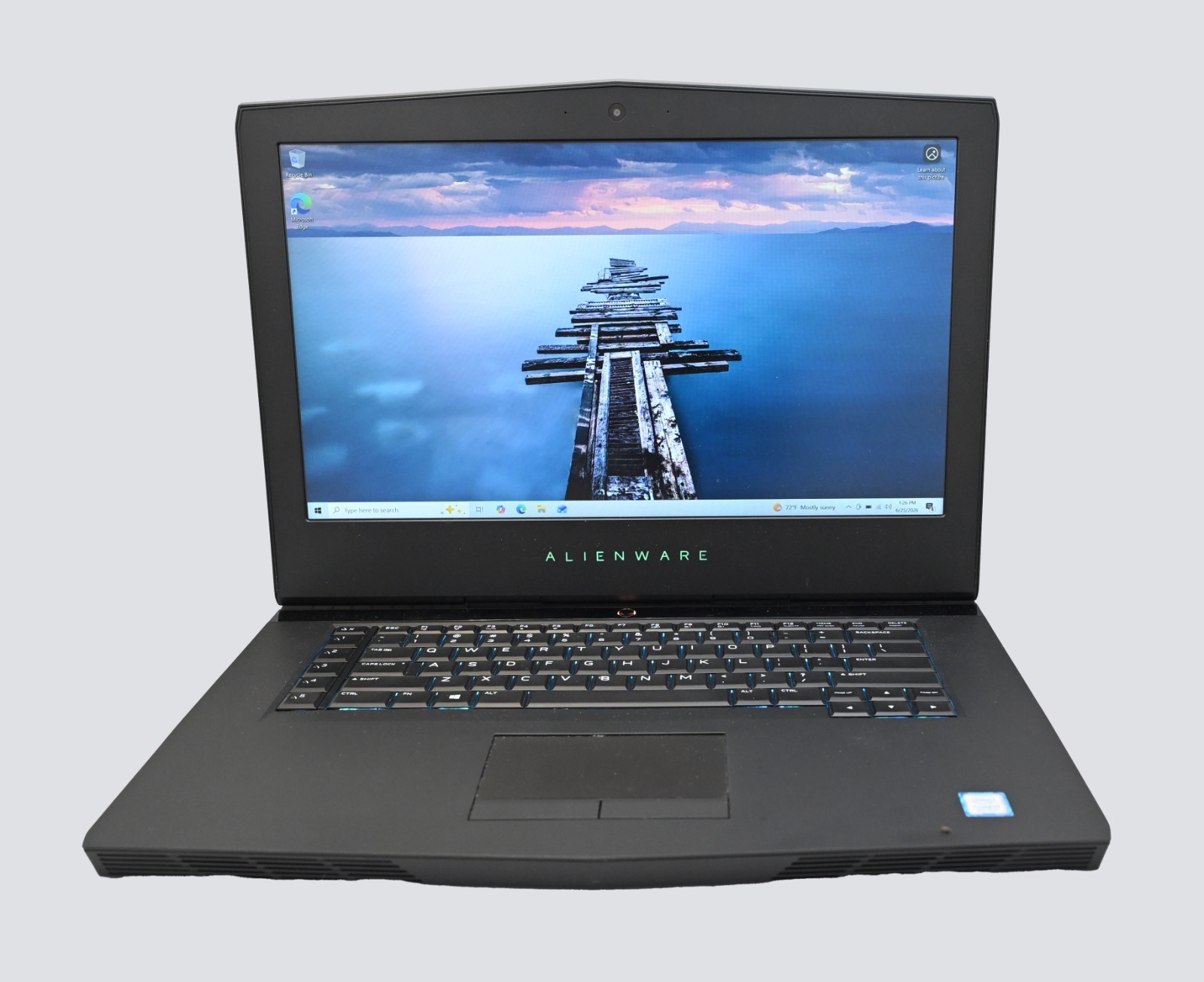 Alienware 15 R4 i7-8750H 2.2GHz 12GB RAM 240GB SSD GeForce GTX 1060 WINDOWS 11