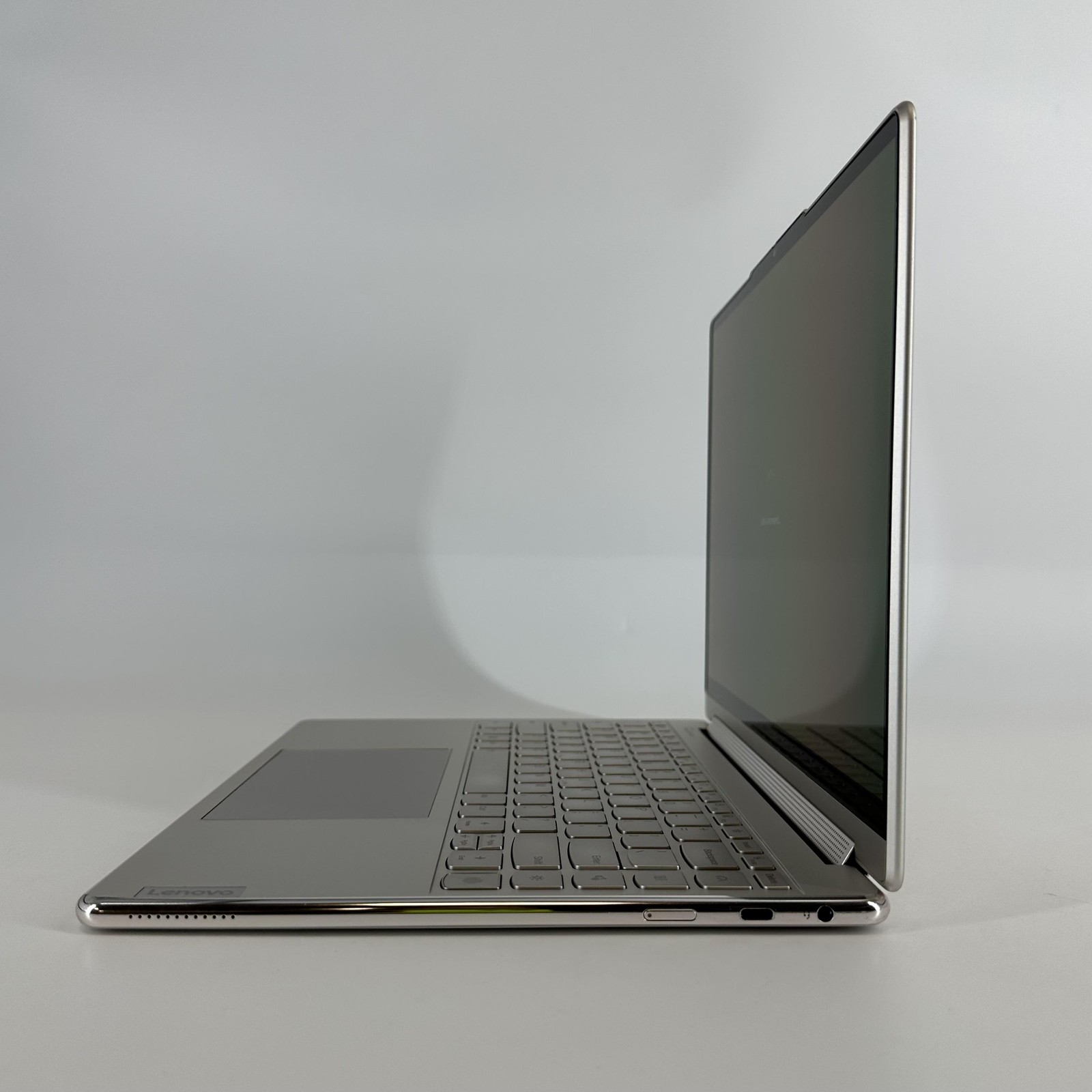 Lenovo Yoga 9i 14 Gray QHD+ TOUCH 2.2 GHz i7-1360P 16GB 1TB SSD Very Good