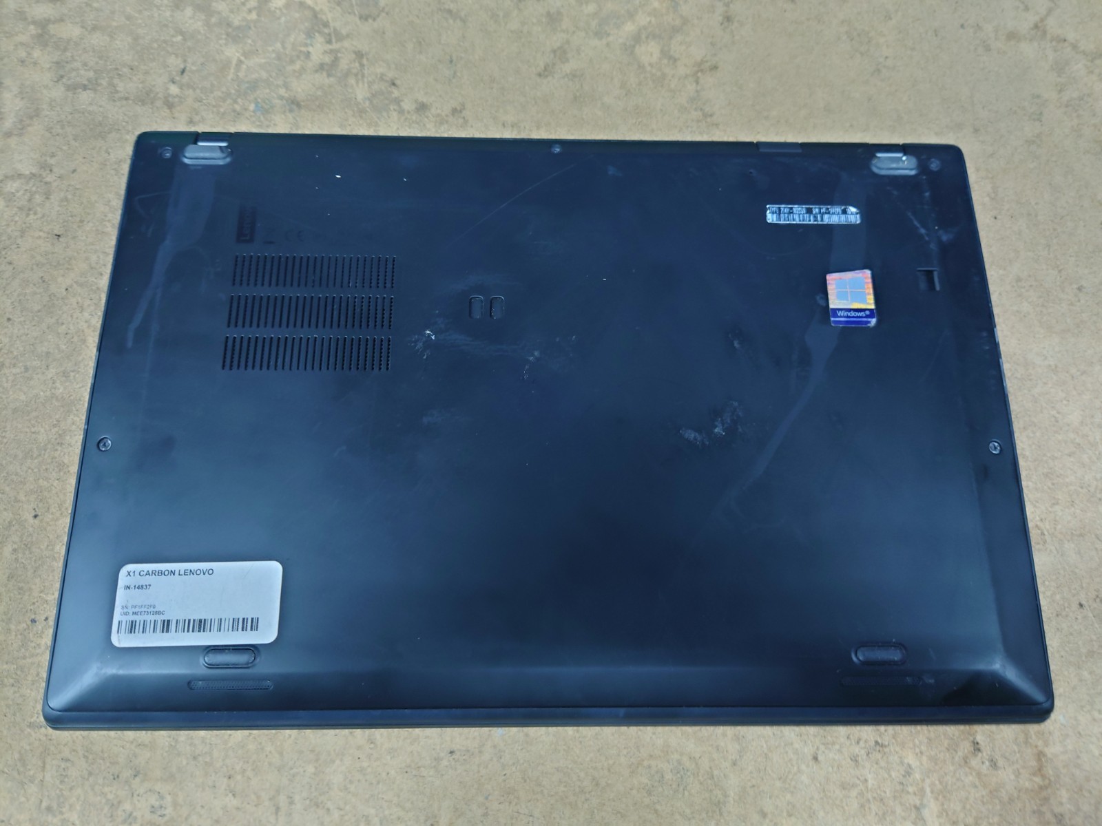 Lenovo X1 Carbon 6th Gen 14″ FHD i5-8250U 8GB RAM No OS/SSD
