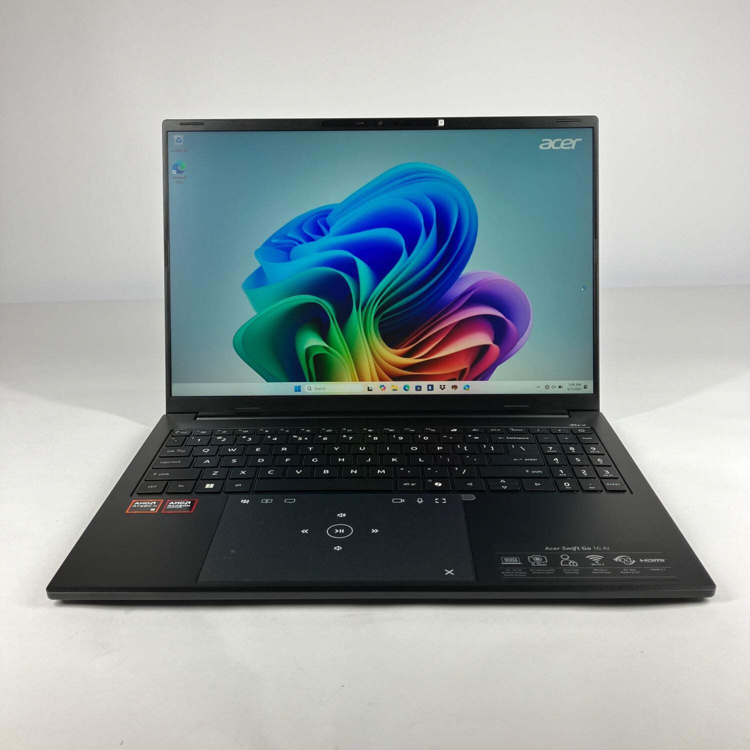 New Acer Swift Go 16 AI SFG16-A71T-R87F 16″ AI Ryzen 9 465 32GB RAM 1TB SSD