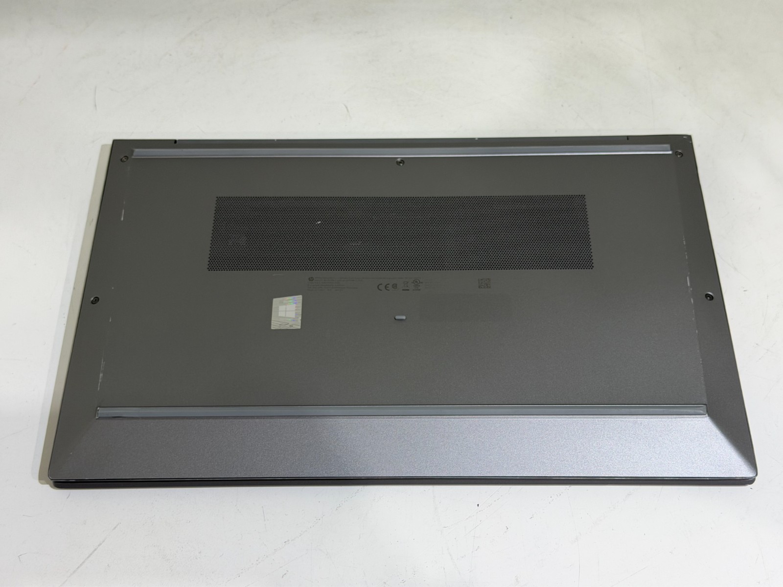 HP ZBook Firefly 15 G8 Mobile WorkStation i7-1185G7 16GB RAM 256GB SSD Win 11