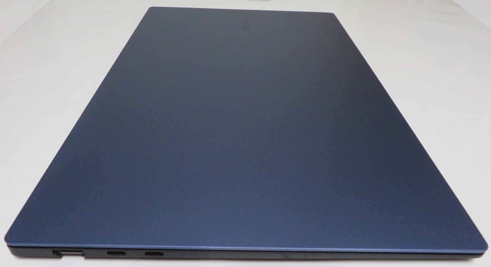 Samsung Chromebook Plus 15.6″ FHD AMOLED Core 3 100U 8GB 256GB Google AI