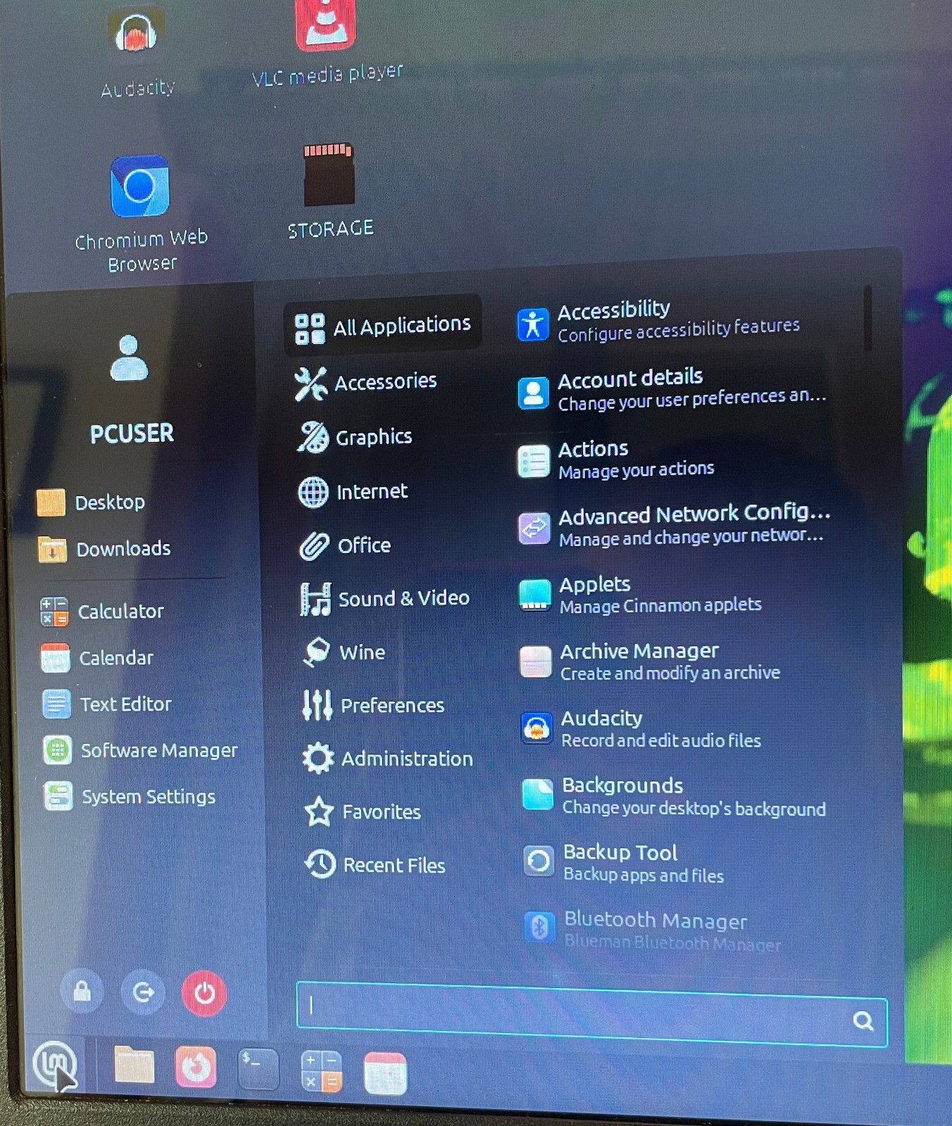 DELL INSPIRON 15-3537 Laptop 15″ i3 256gb+1tb Linux Mint 22.3-extras-15
