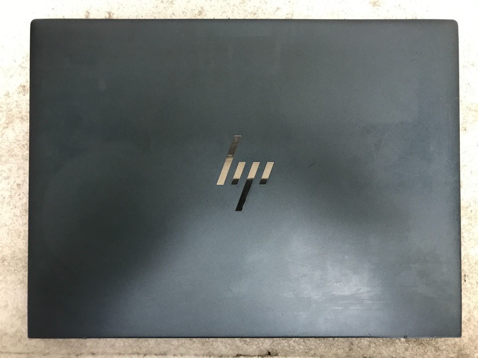 HP Elite Dragonfly G4 13.5″ / Intel Core i7-1365U / 16GB RAM / No SSD