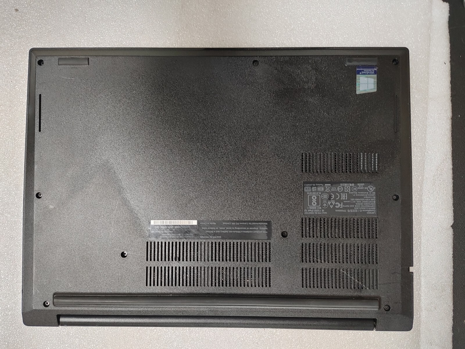 Lenovo ThinkPad E480 Core i5-8250U@ 1.60GHz, 8GB RAM, BIOS Locked, FOR PARTS/ RE
