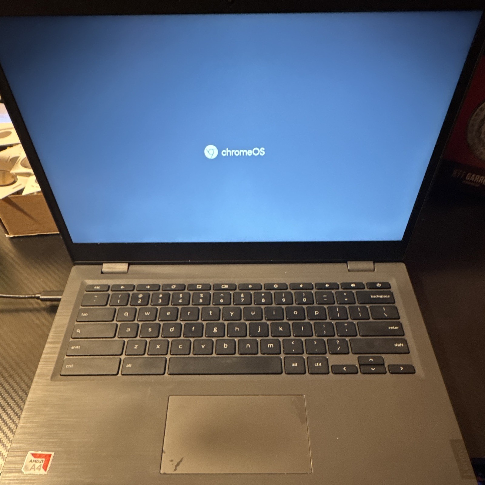 Lenovo 14″ Chromebook Laptop AMD A4 4GB RAM 32GB + Wireless Mouse & 65W Charger