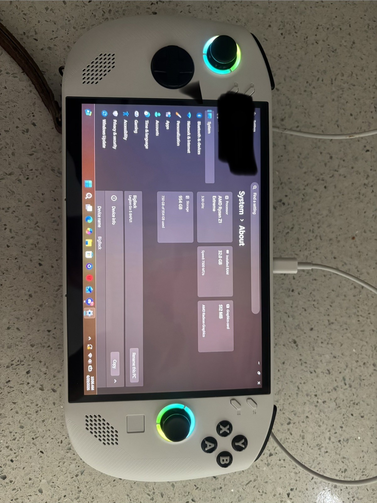 Legion Go S 8″ Handheld Gaming Laptop AMD Ryzen Z1 Extreme, 120Hz Display