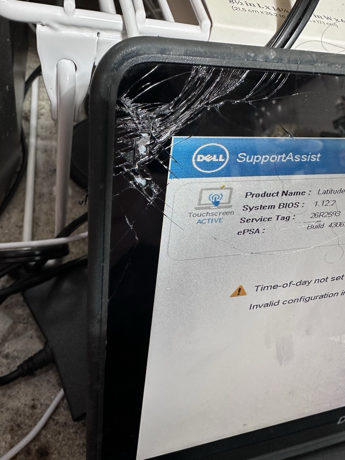 Dell Latitude 11 3190 2-in-1 read description And Charger