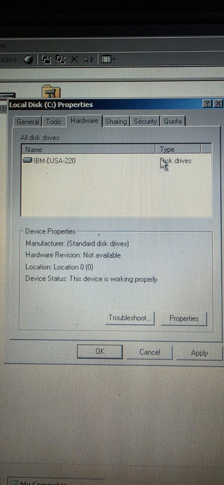 Vintage Retro IBM Thinkpad T20 Laptop Windows 2000 Serial CD Read Description