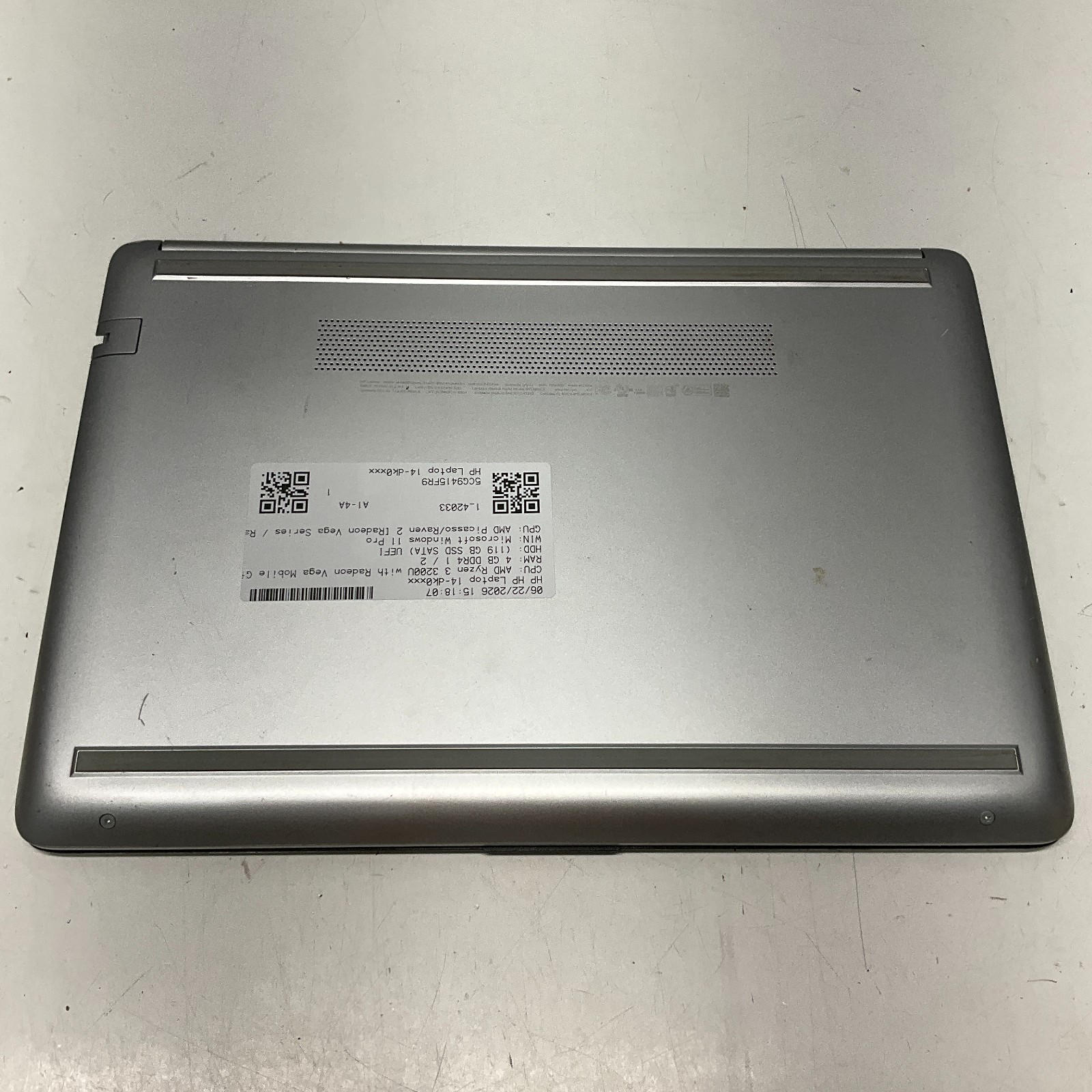 HP Laptop 14-dk0022wm Laptop AMD Ryzen 3 3200U 4GB 128GB SSD Windows 11 Pro