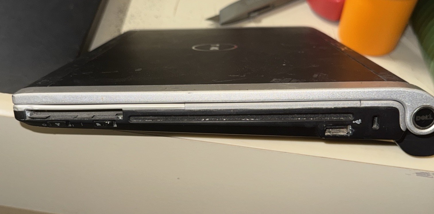 Dell XPS M1330 13.3″ Laptop For Parts Or Repair